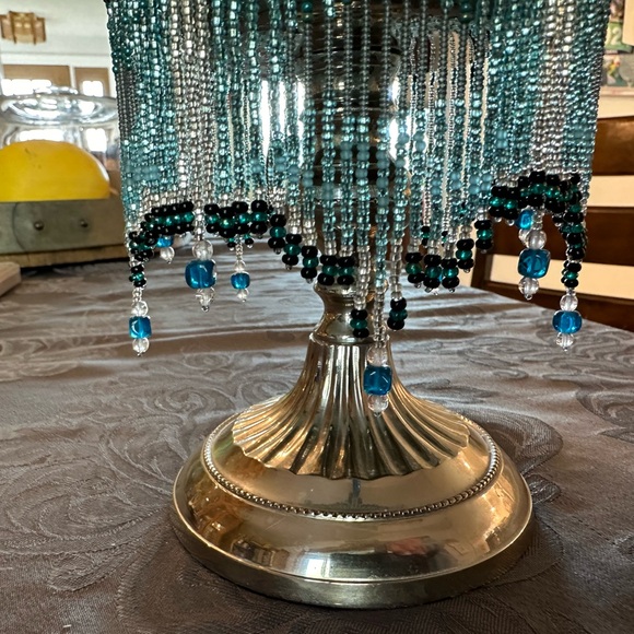 Victorian hand beaded pin or brooch cushion - Picture 7 of 11